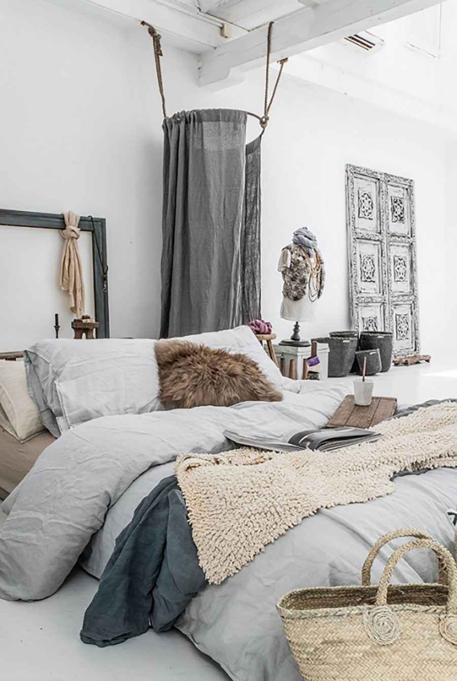 Cool bedrooms: Transform your bedroom into a Boudoir