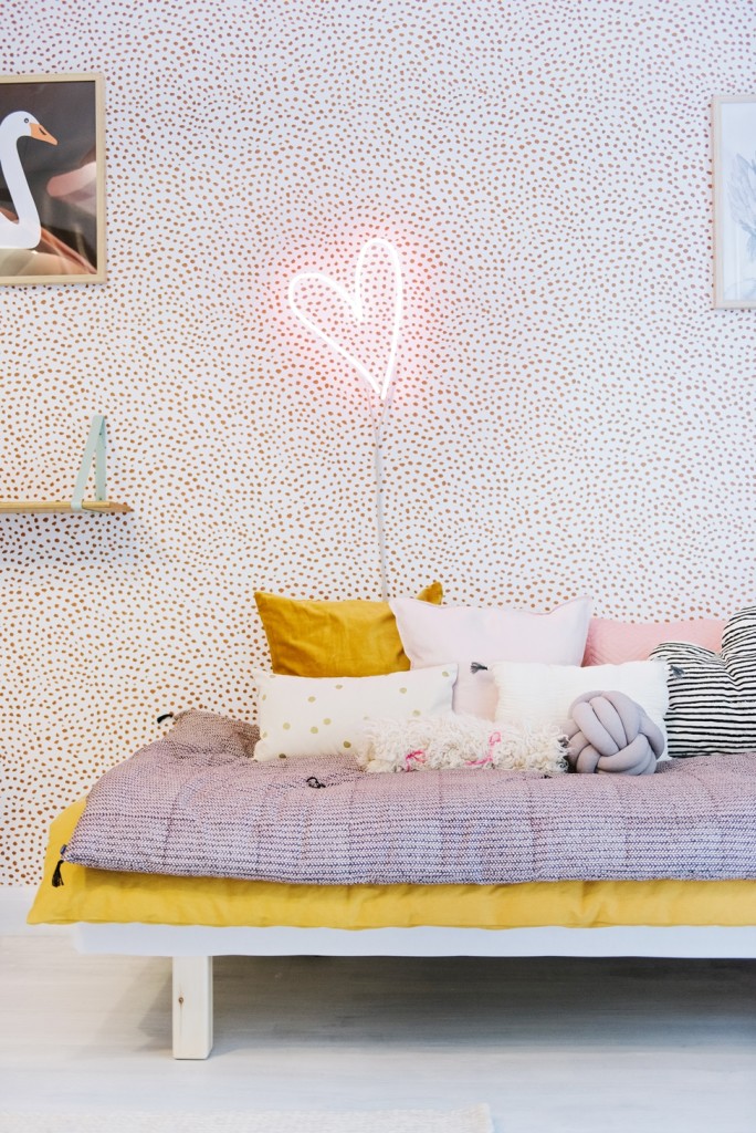 pink love heart neon light girls bedroom