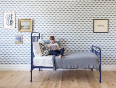 Small bedroom decorating ideas - kids beds