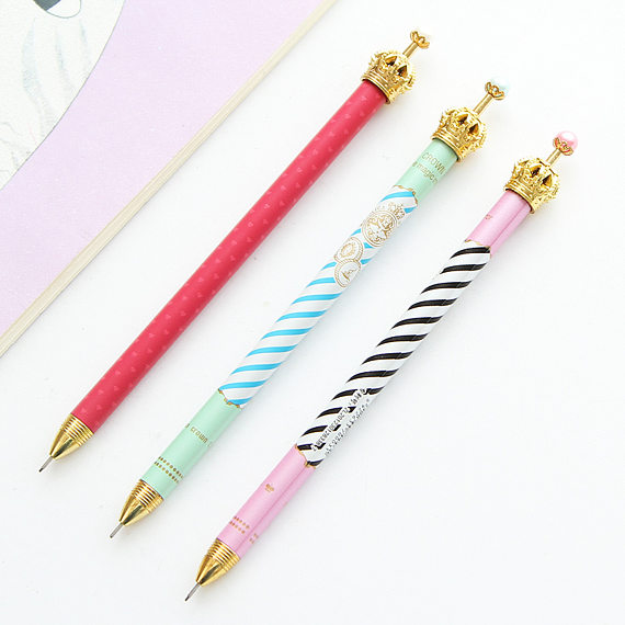 Home decorating ideas - Queen pencil trio