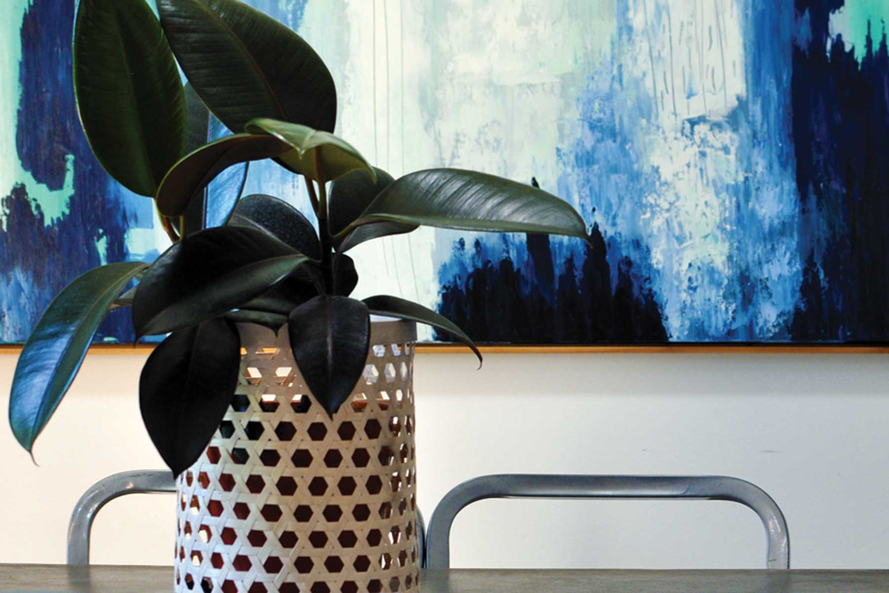 Amandas scandi living room - after - dining table plant