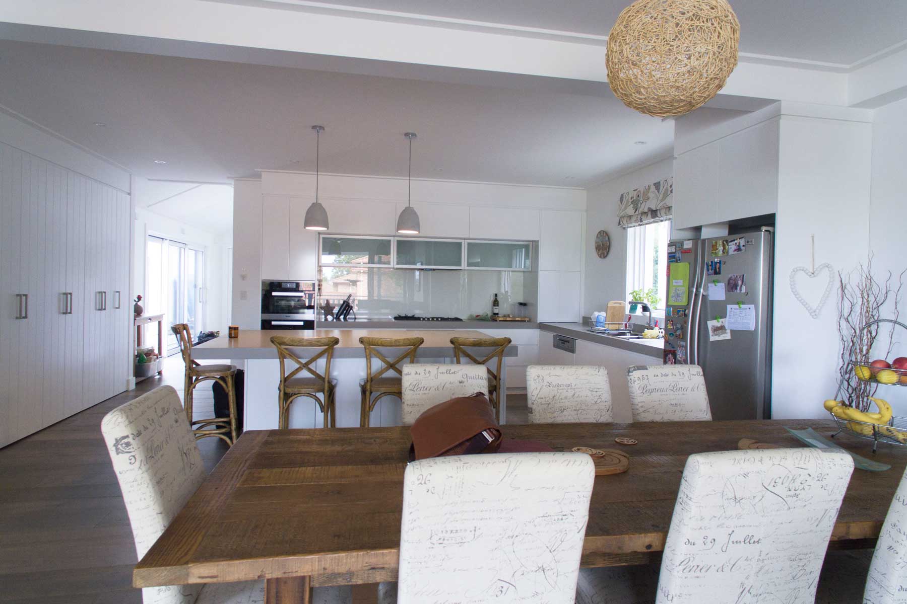 James luxury family beach house - before - table