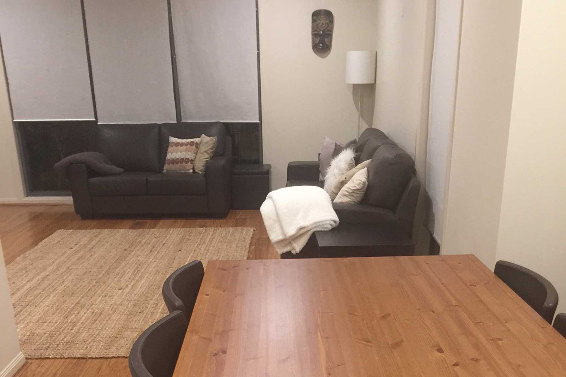 Jen - before - lounge room