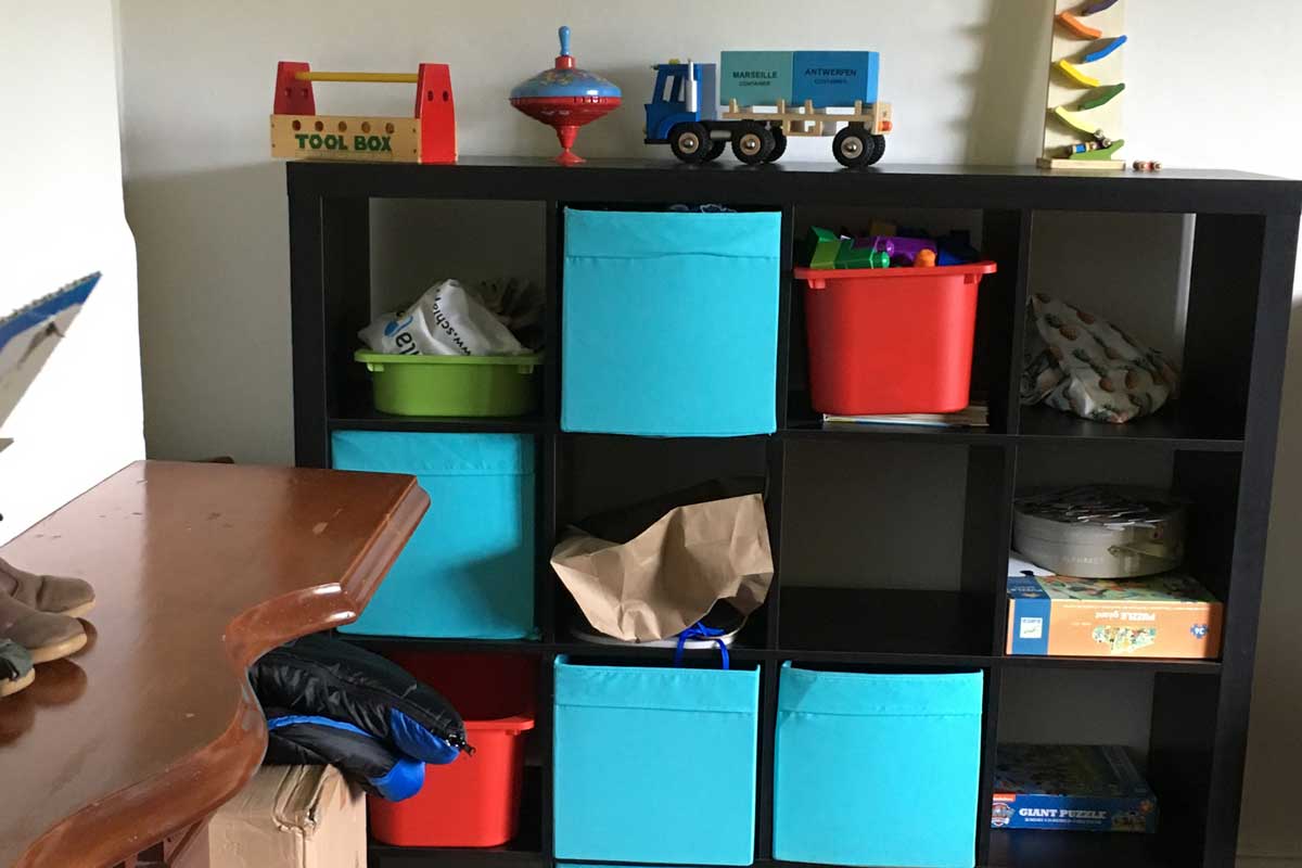 Lauras scandi home office - before - shelving