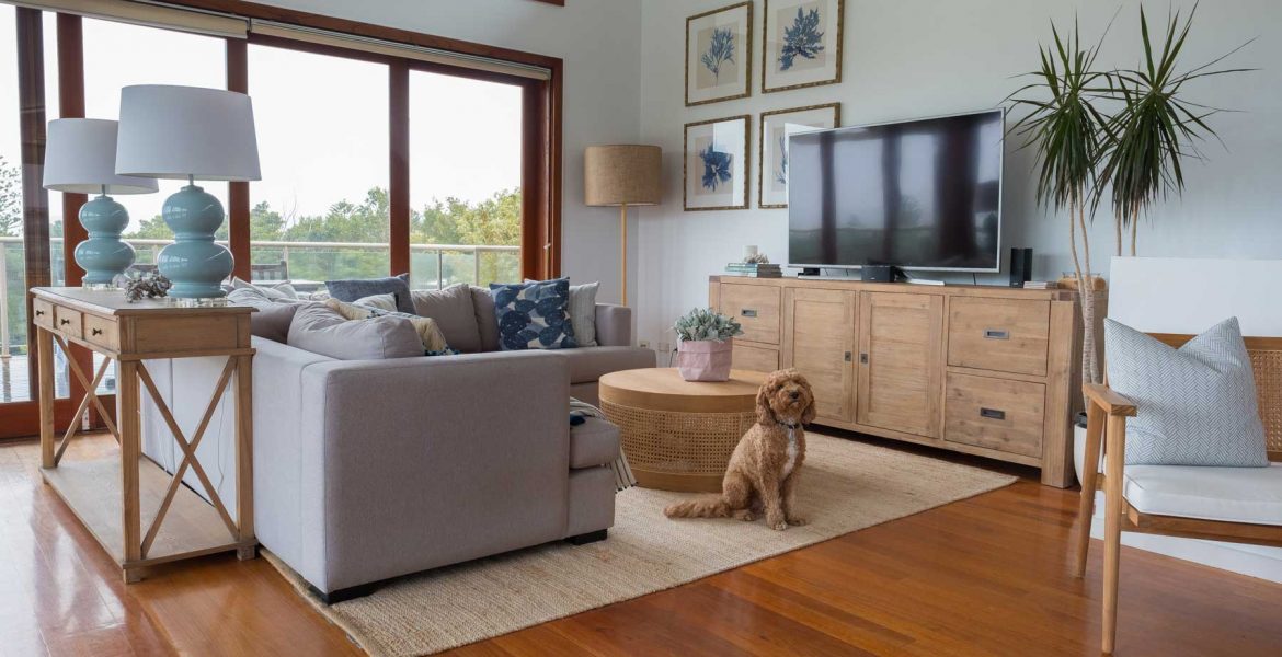 Pippa's Open Plan Coastal Retreat - feature