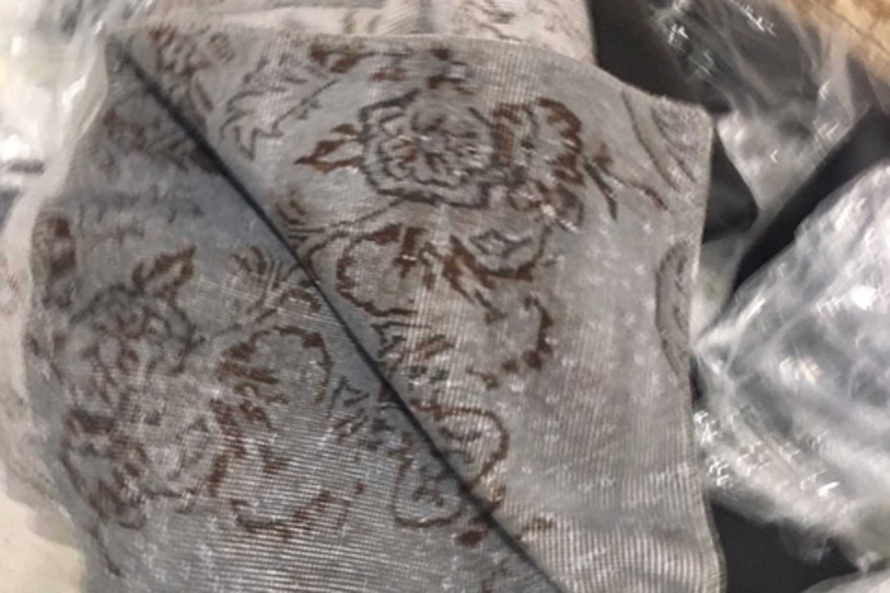 Soothing Care Dental - before - old carpet