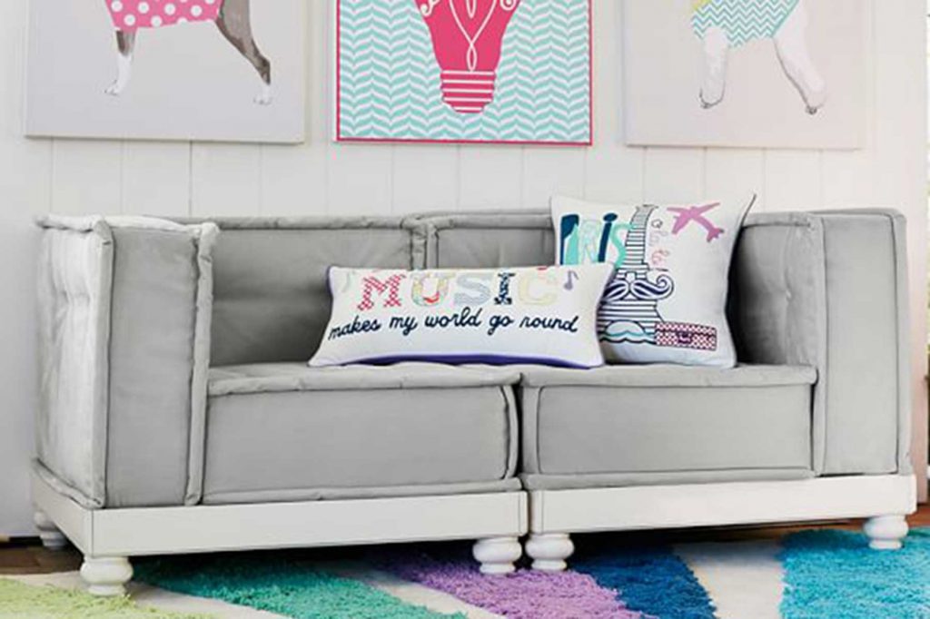 tween-age bedroom couch