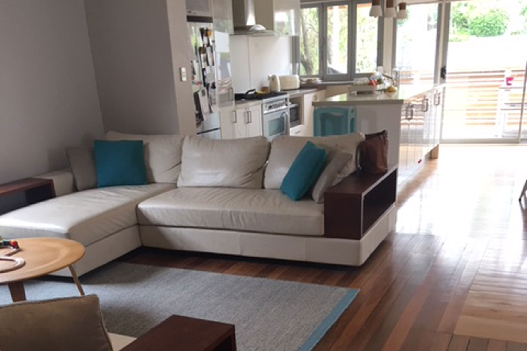 Corinna lounge room - before